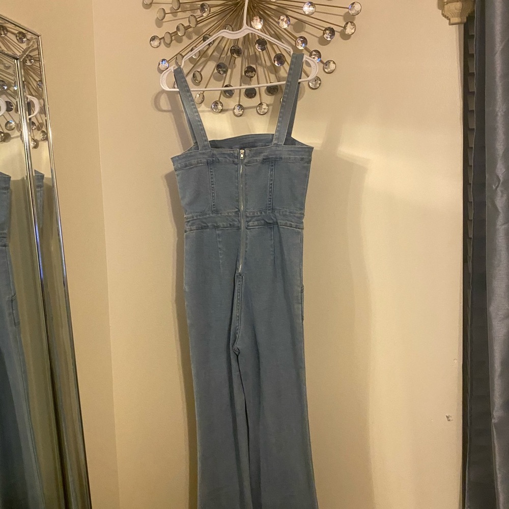 Overall - Picture 2 of 3